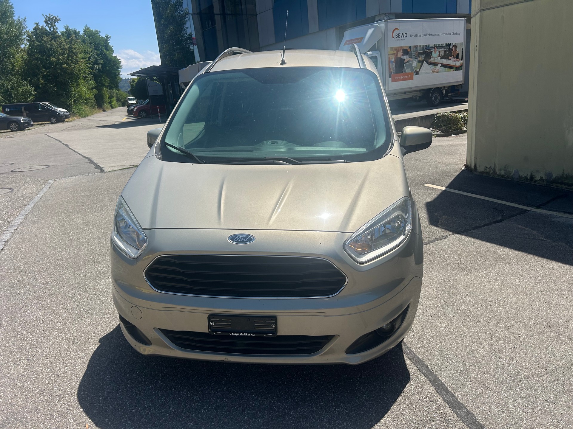 FORD Tourneo Courier 1.0 SCTi Titanium