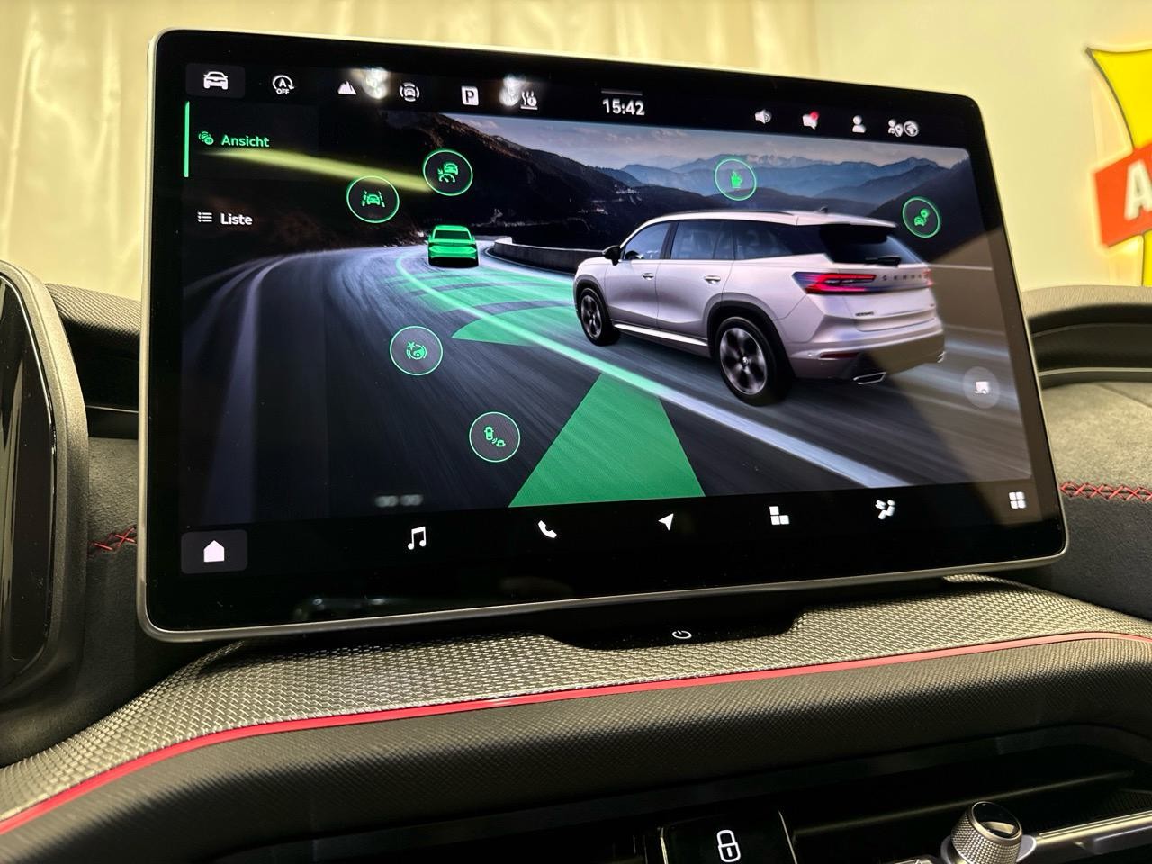 SKODA Kodiaq 2.0 TSI RS 4x4-image-10