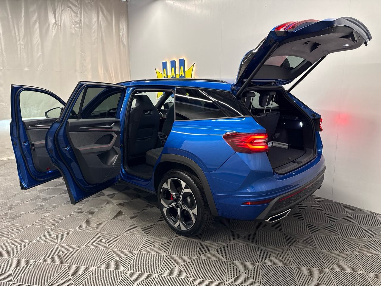 SKODA Kodiaq 2.0 TSI RS 4x4-image-14