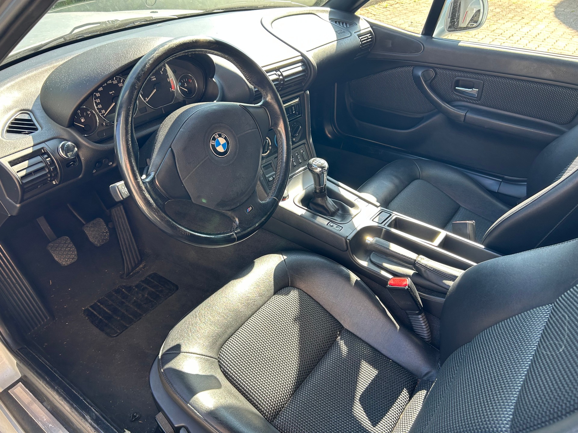 BMW 1.8-image-2
