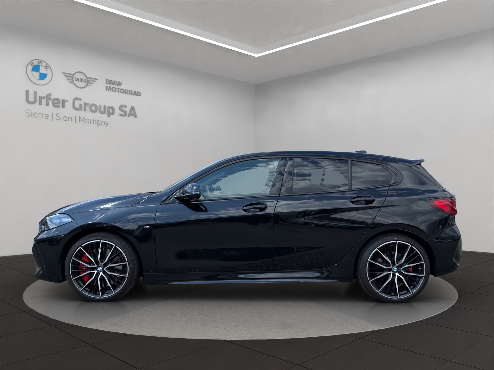 BMW 120d xDrive Steptronic M Sport (CH)-image-1