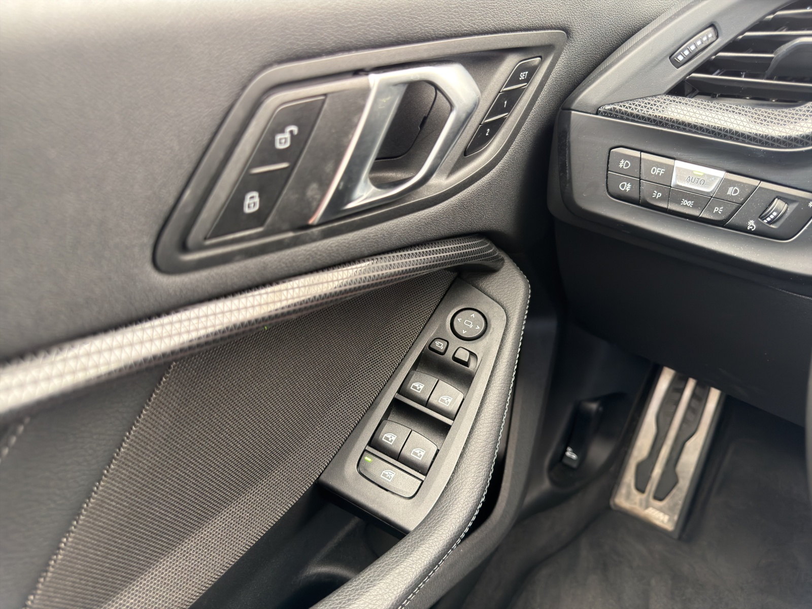 BMW 120d xDrive Steptronic M Sport (CH)-image-15