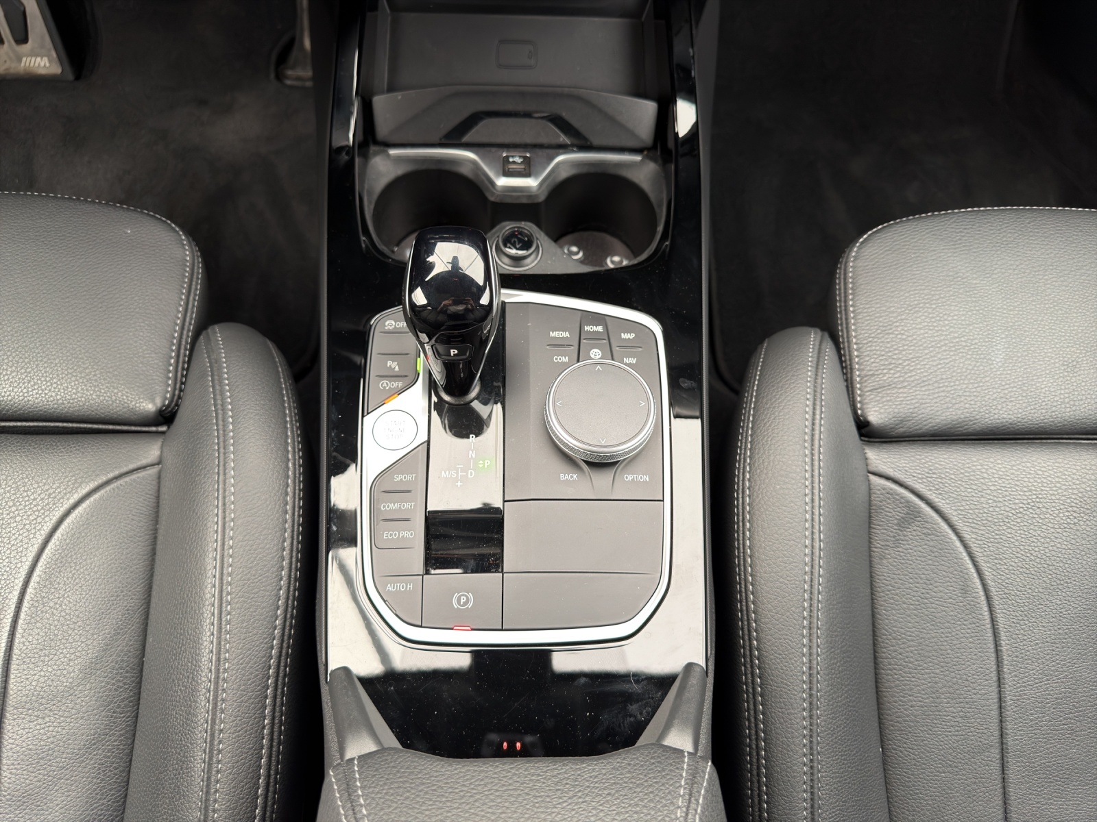 BMW 120d xDrive Steptronic M Sport (CH)-image-13