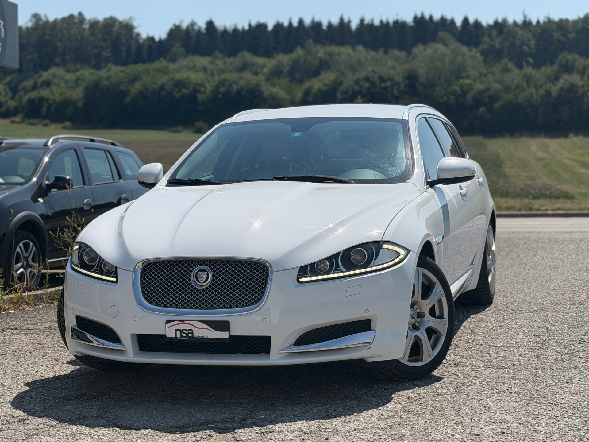 JAGUAR XF Sportbrake 2.2d Luxury-image-0