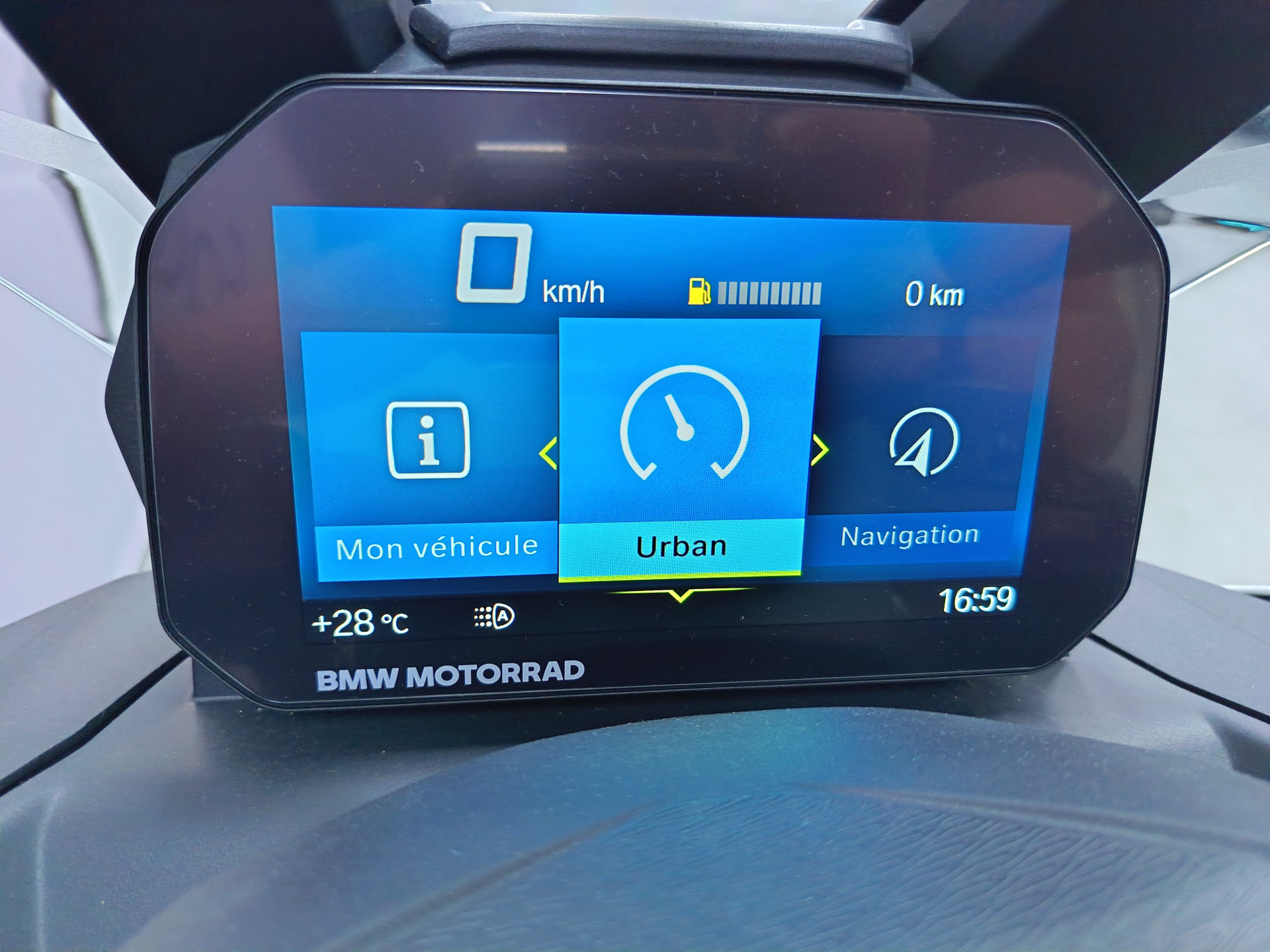 BMW C 400 X Passion *** OFFRE SPECIALE FACCHINETTI ***-image-9