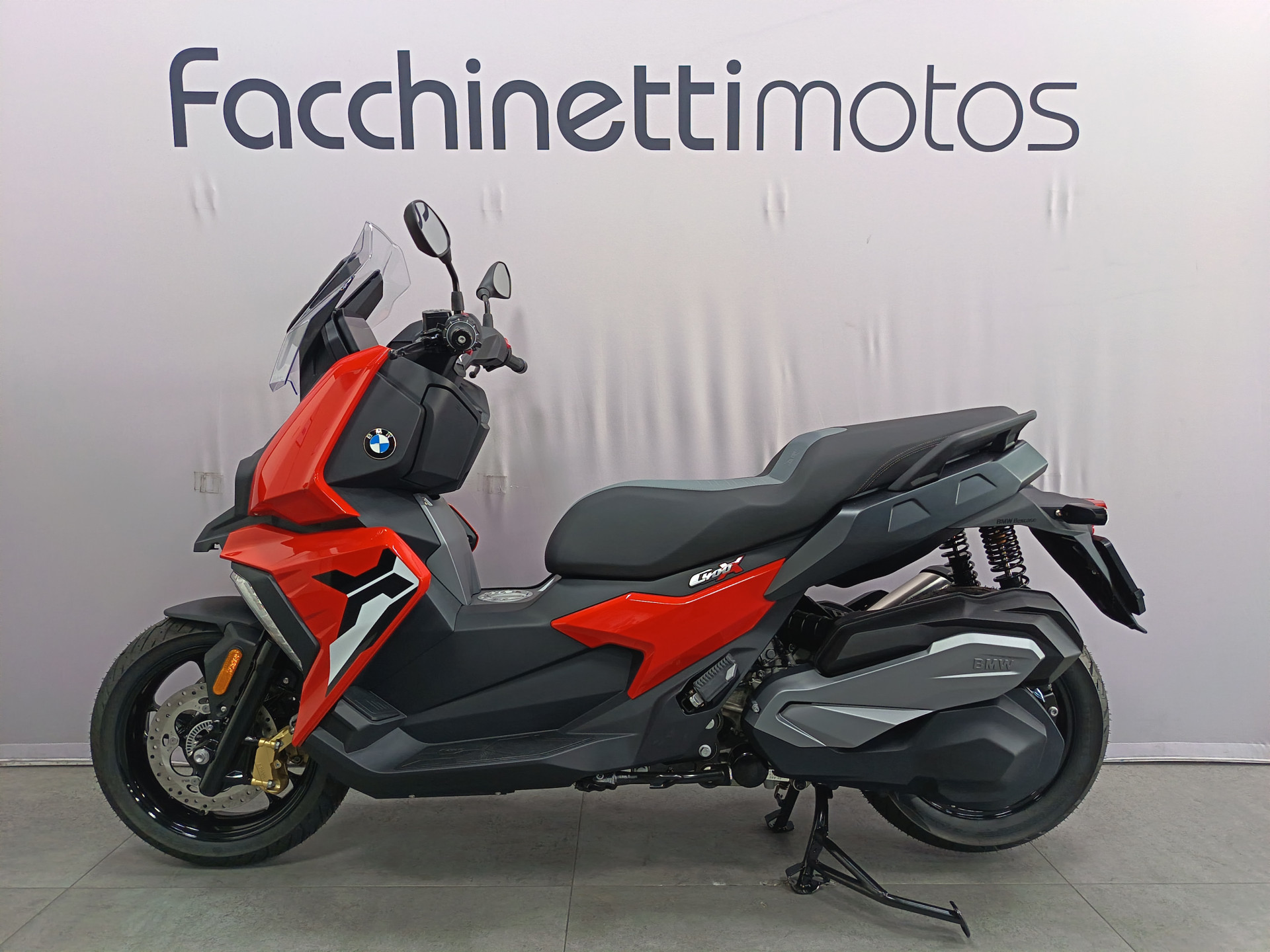 BMW C 400 X Passion *** OFFRE SPECIALE FACCHINETTI ***-showroom-element-3