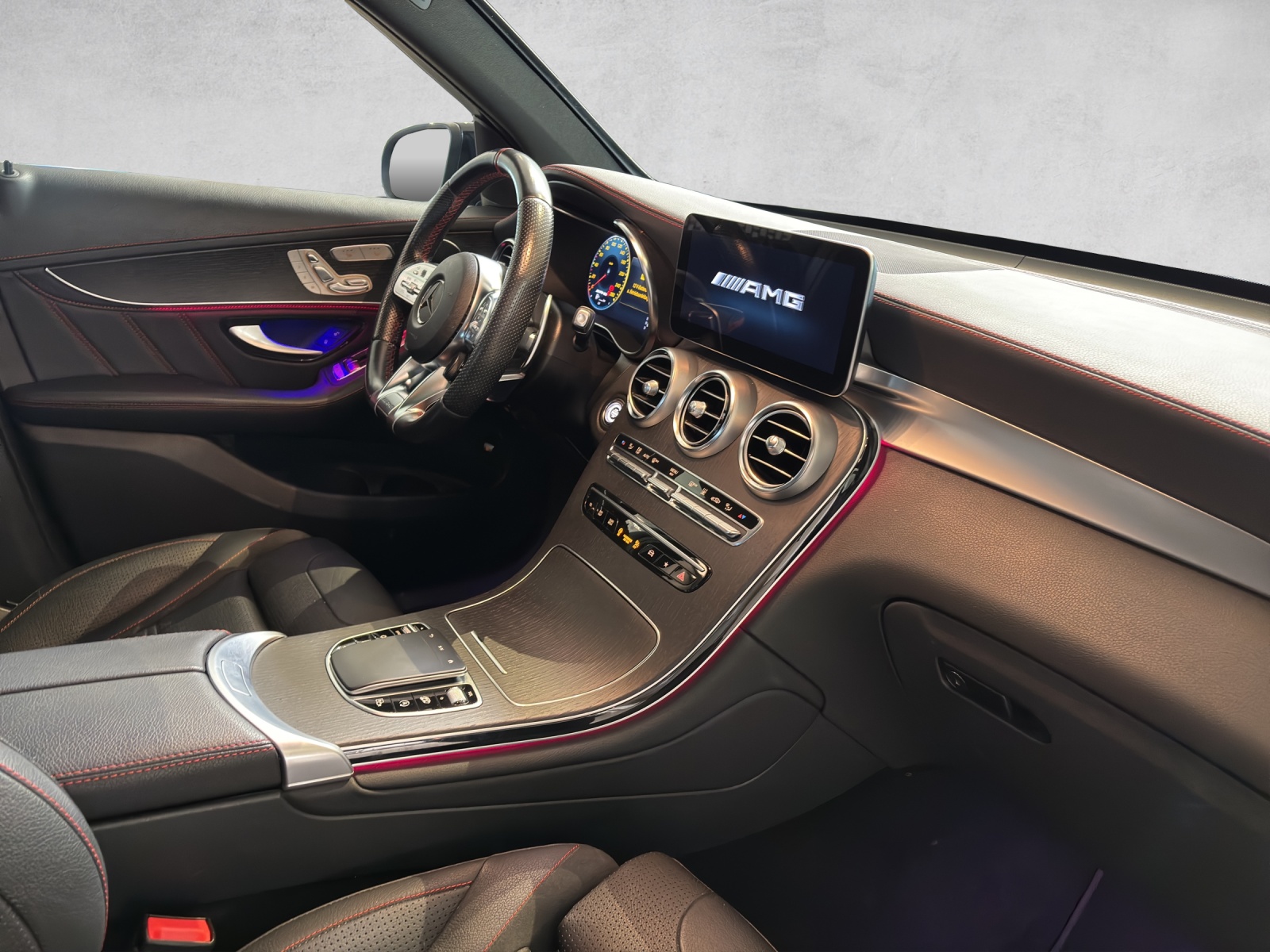 MERCEDES-BENZ GLC 43 AMG 4Matic 9G-Tronic-image-6