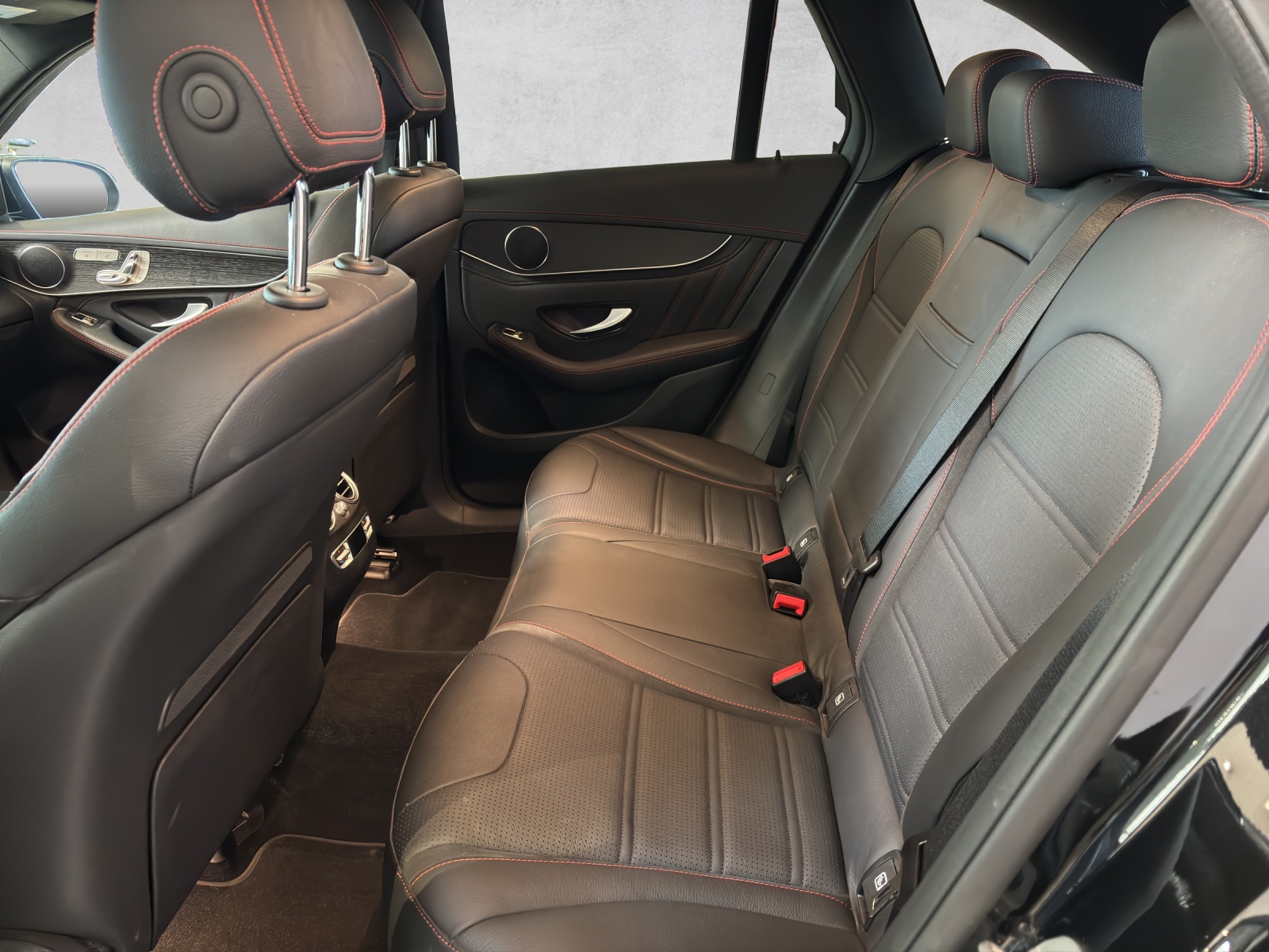 MERCEDES-BENZ GLC 43 AMG 4Matic 9G-Tronic-image-9