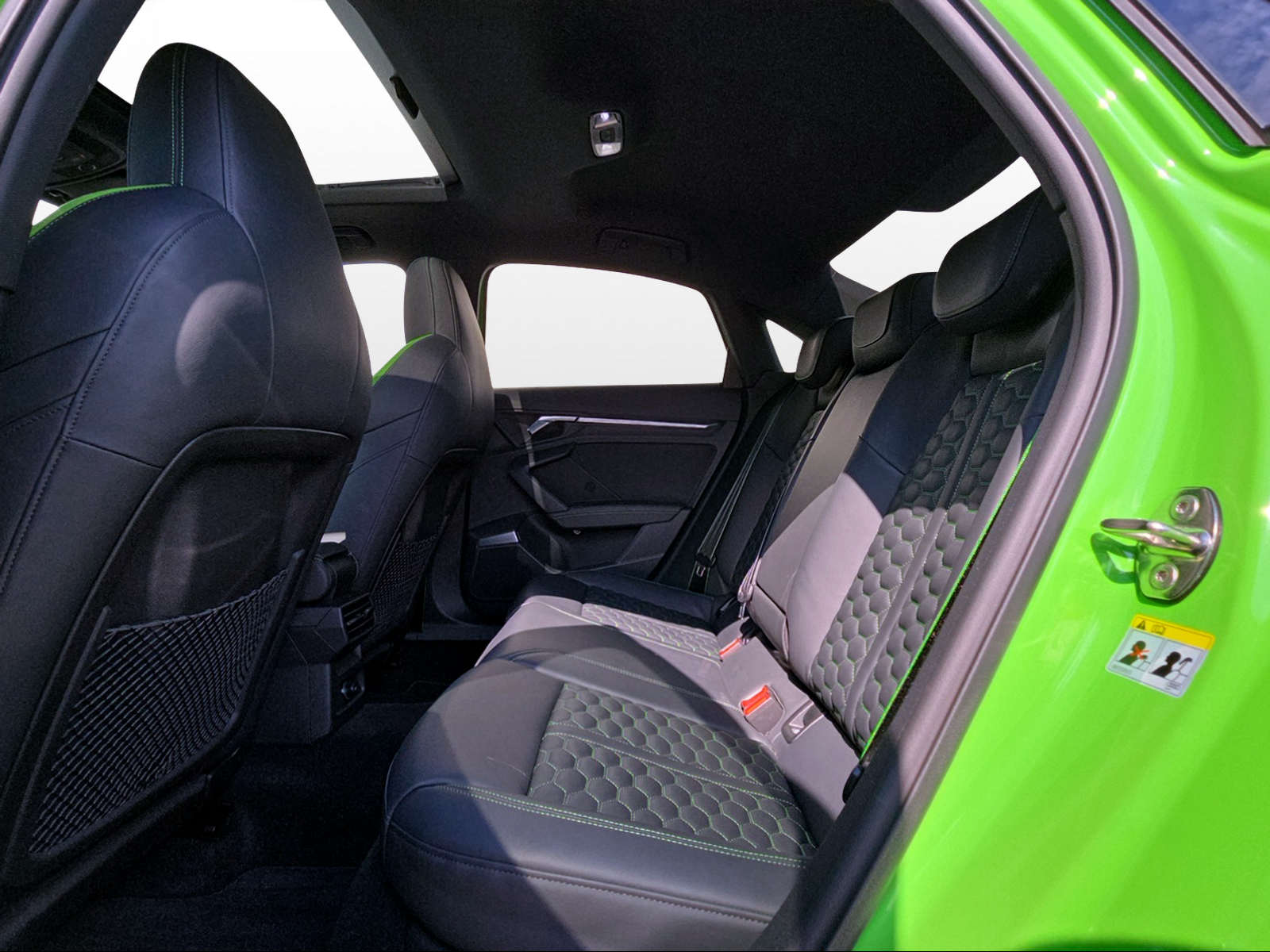 AUDI RS3 Limousine 2.5 TSI quattro S-tronic-image-10