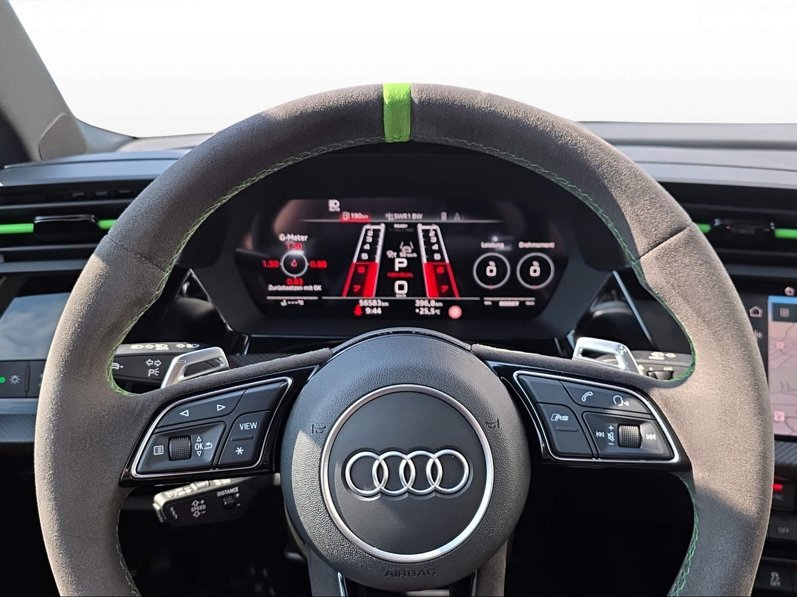 AUDI RS3 Limousine 2.5 TSI quattro S-tronic-image-4