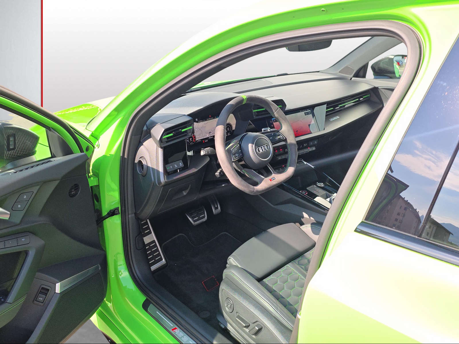 AUDI RS3 Limousine 2.5 TSI quattro S-tronic-image-5