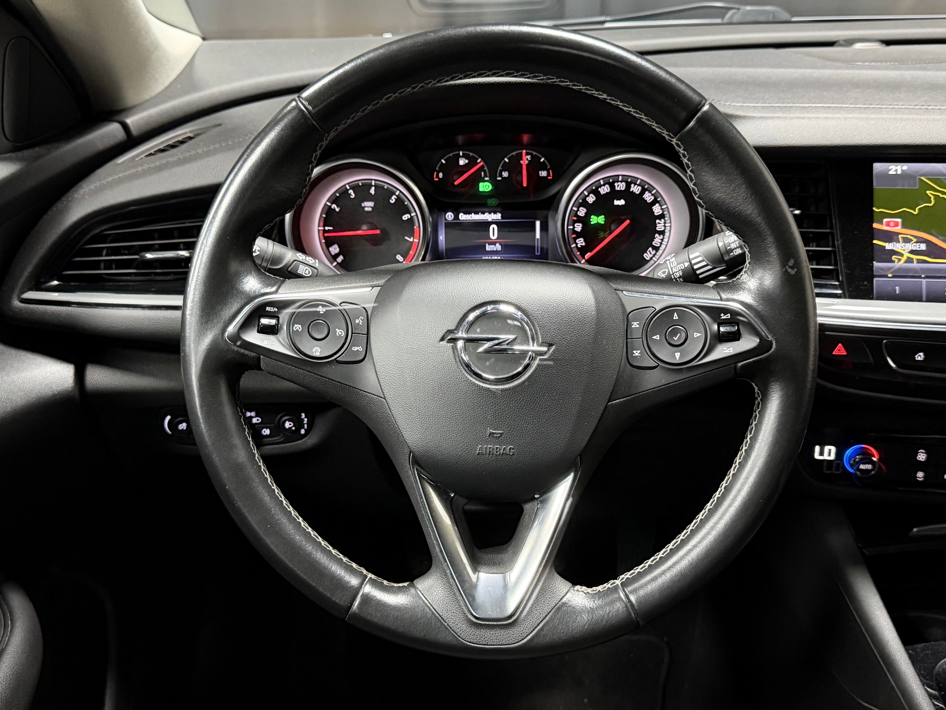 OPEL Insignia 1.5 T Sports Tourer Edition-image-15