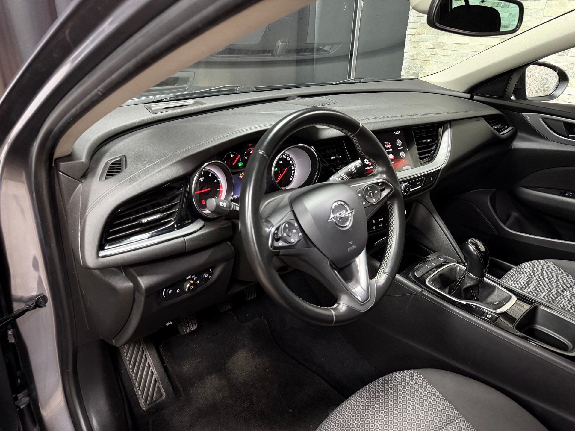 OPEL Insignia 1.5 T Sports Tourer Edition-image-13