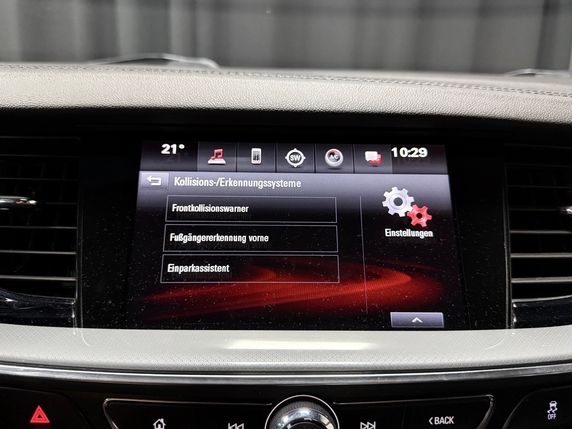 OPEL Insignia 1.5 T Sports Tourer Edition-image-19