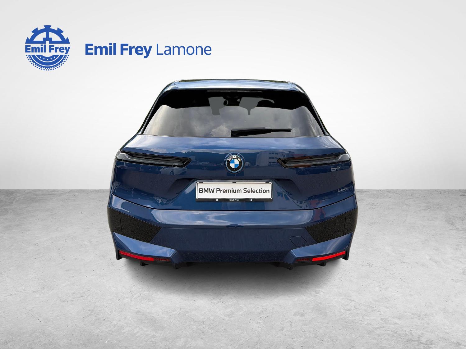 BMW iX M60-image-6