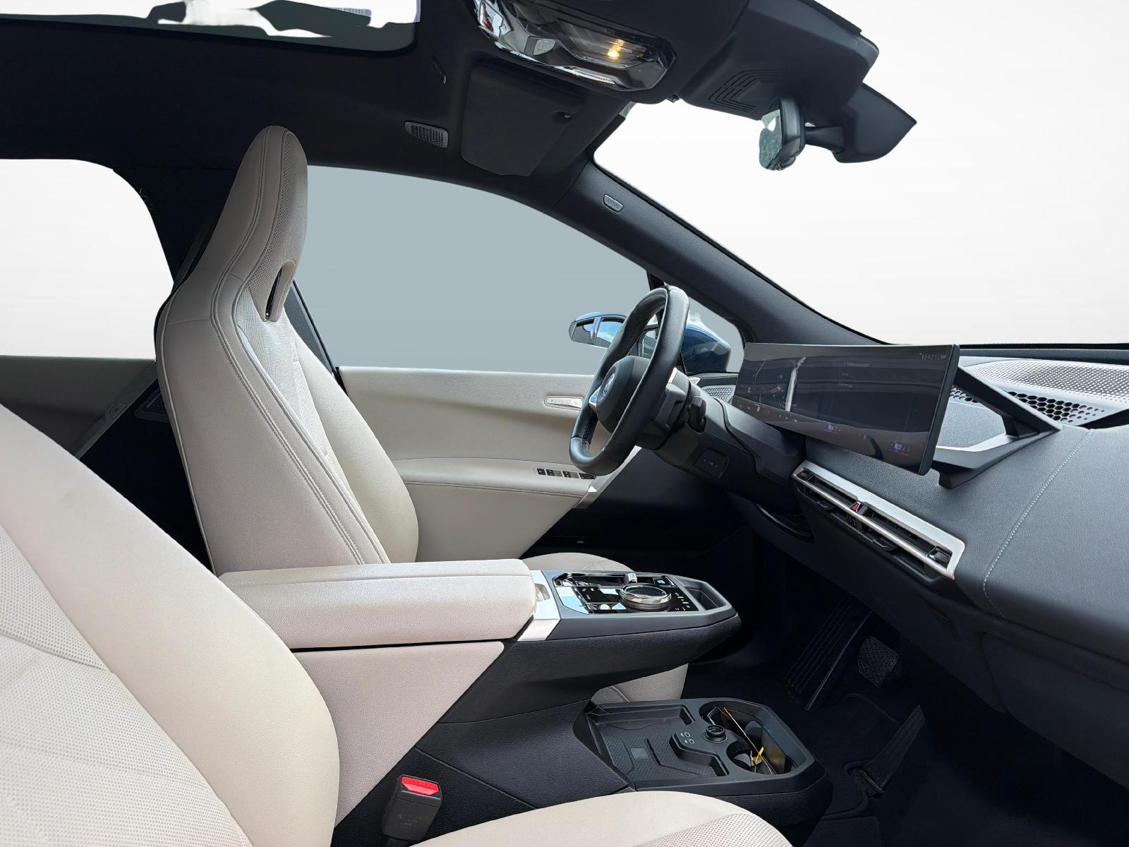 BMW iX M60-image-19