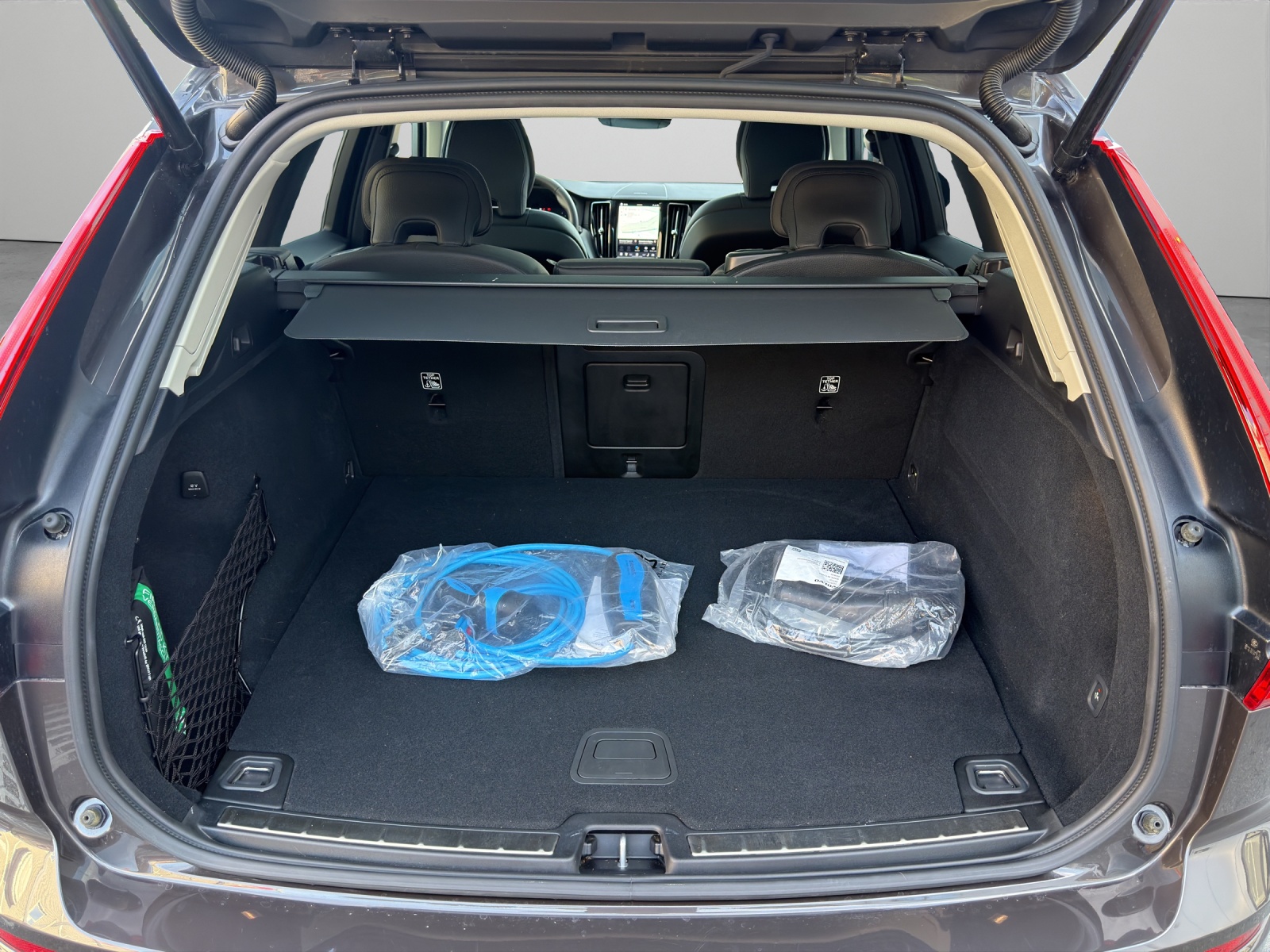 Image VOLVO XC60 XC60 2.0 T6 TE Ultra Dark eAWD