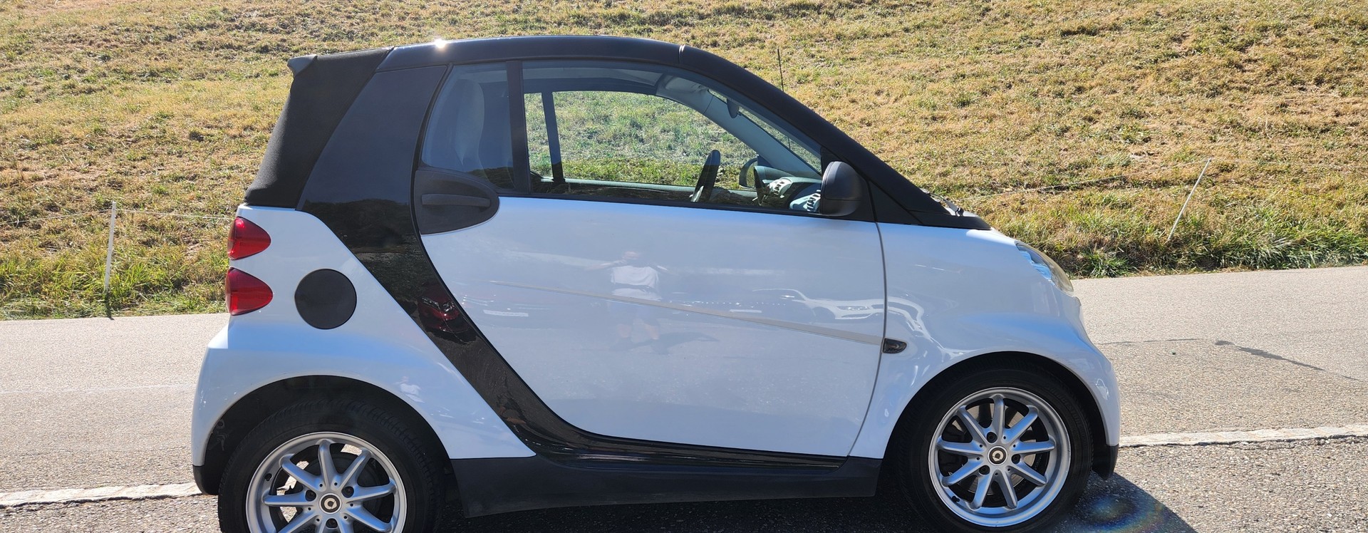 SMART fortwo my first cabrio-image-1