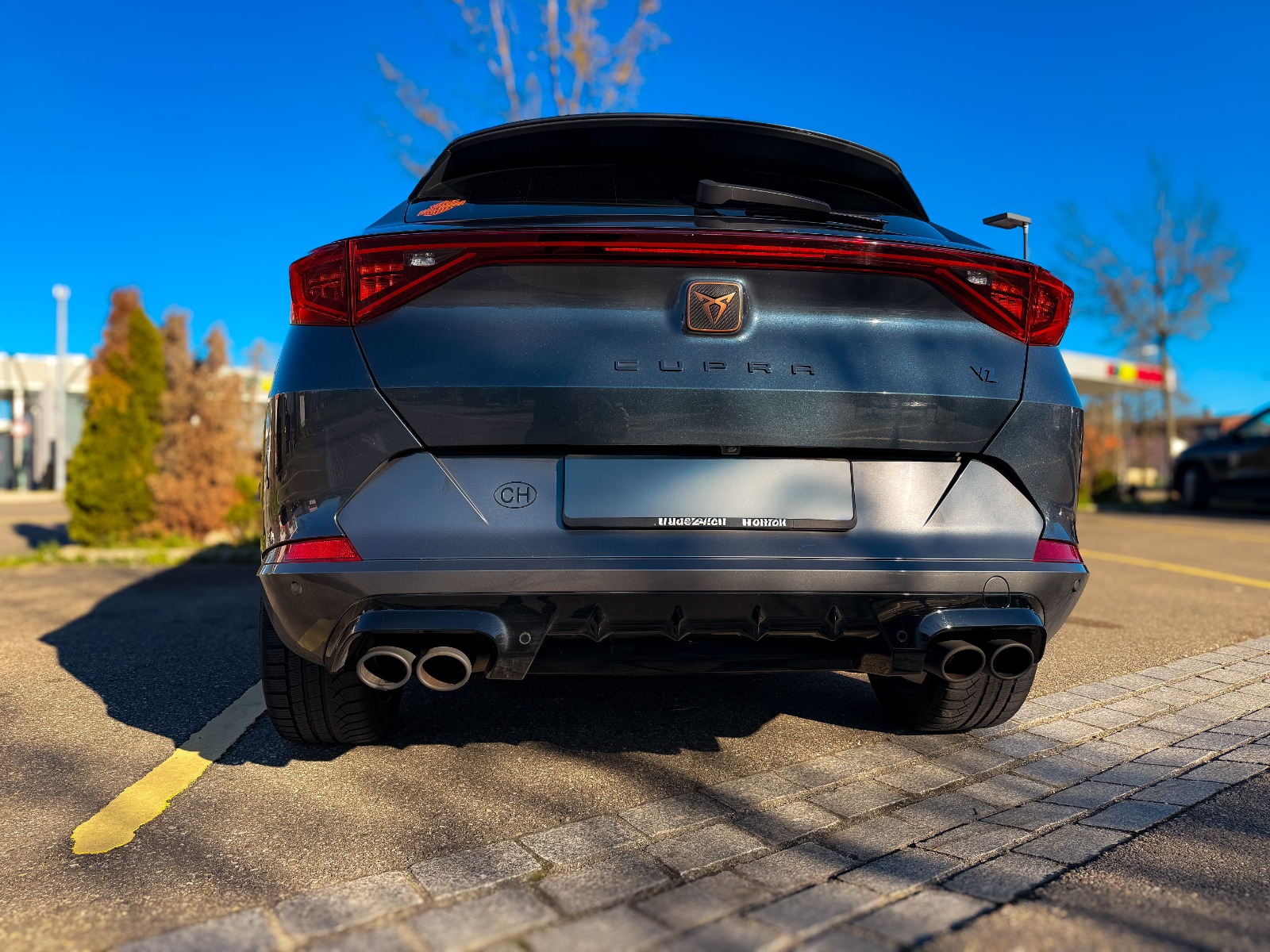 CUPRA 2.0 TSI VZ 4Drive DSG-image-1