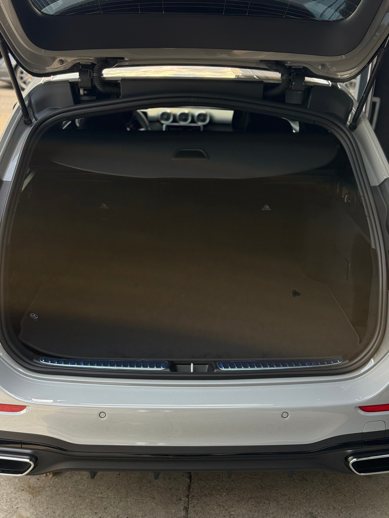 MERCEDES-BENZ C 300 T-image-13