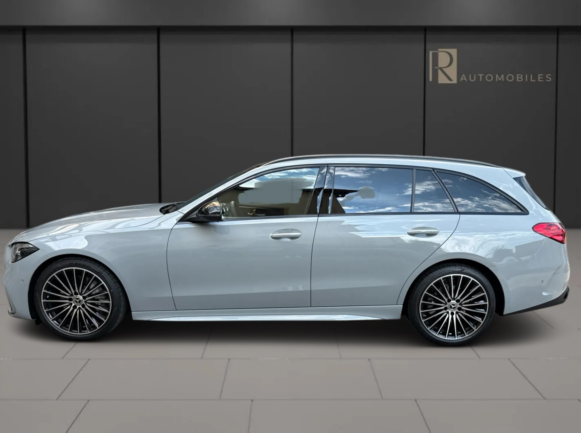 MERCEDES-BENZ C 300 T-image-5