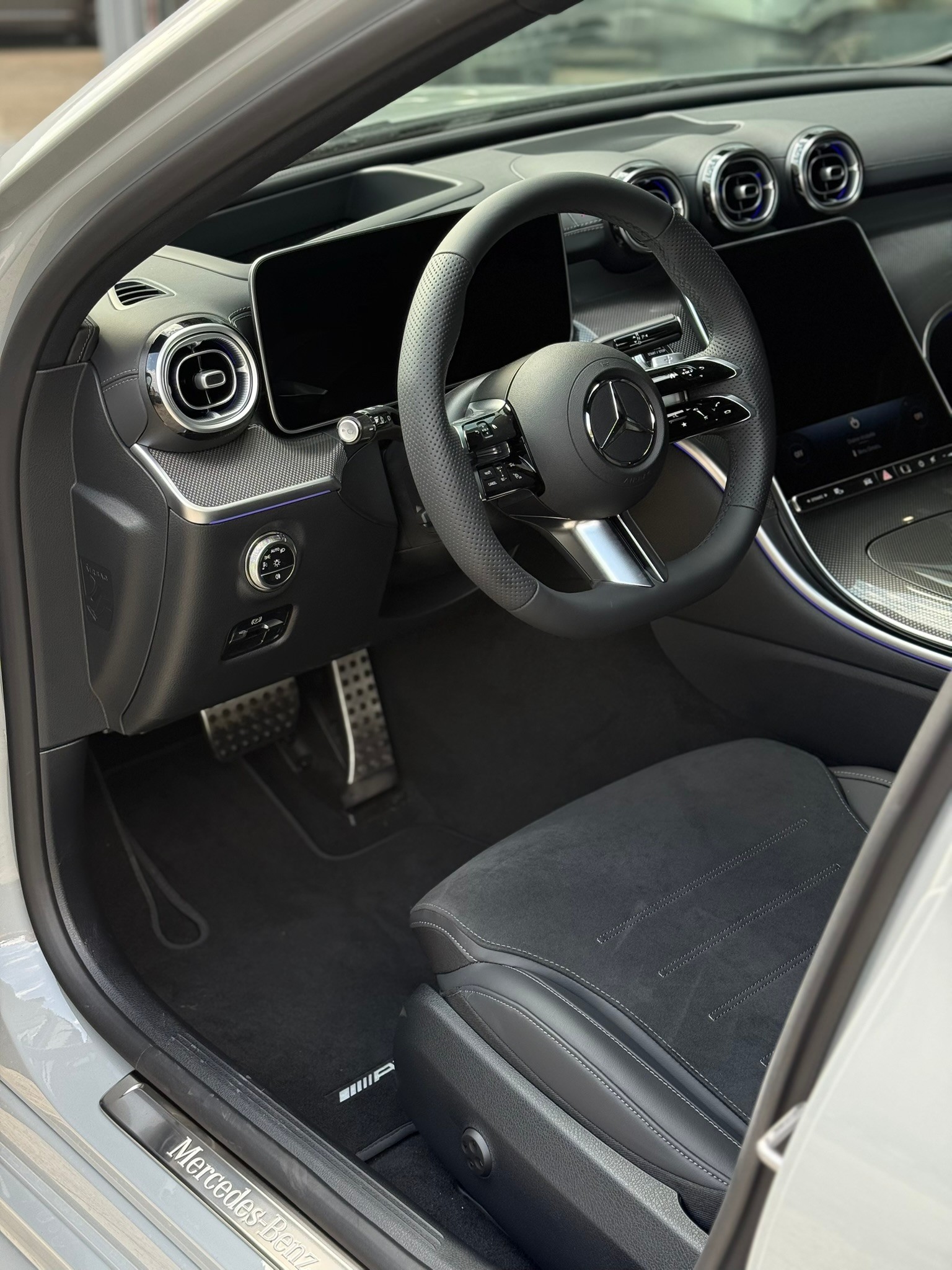 MERCEDES-BENZ C 300 T-image-9