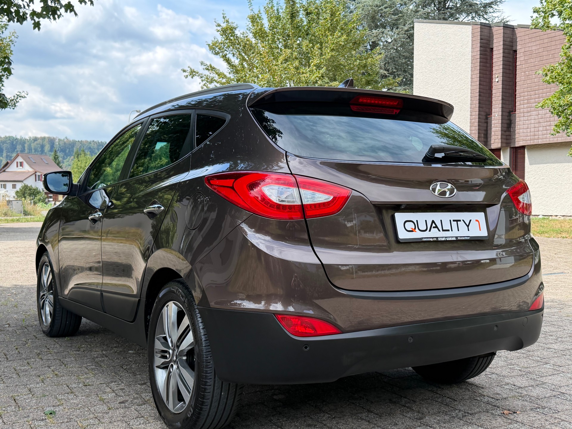 HYUNDAI iX 35 2.0 CRDi Premium 2WD-image-3