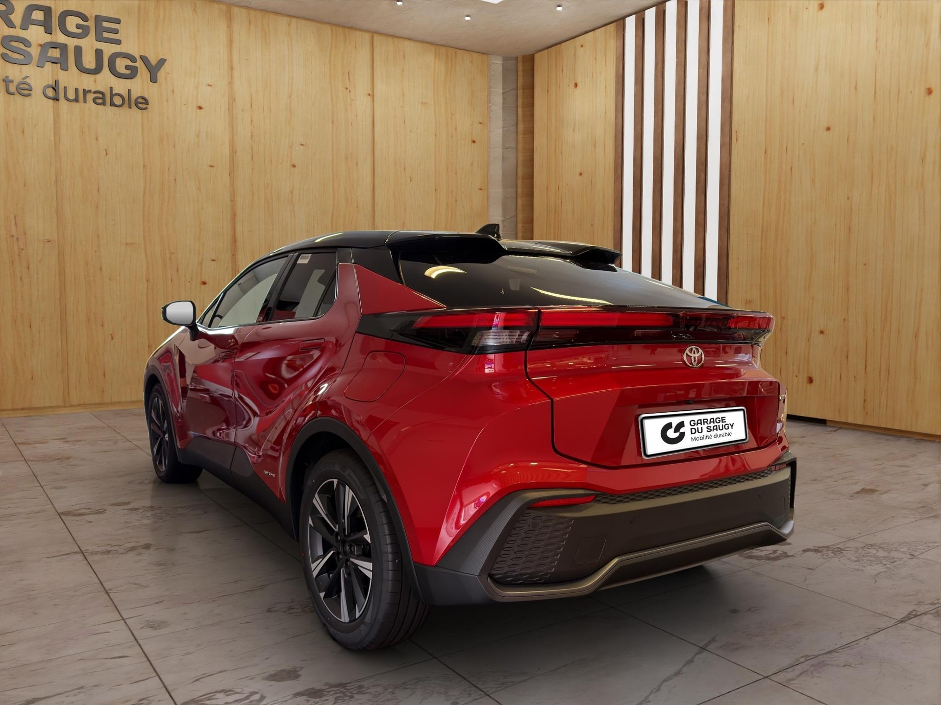 TOYOTA C-HR 2.0 HEV Swiss Edition 4x4-image-3