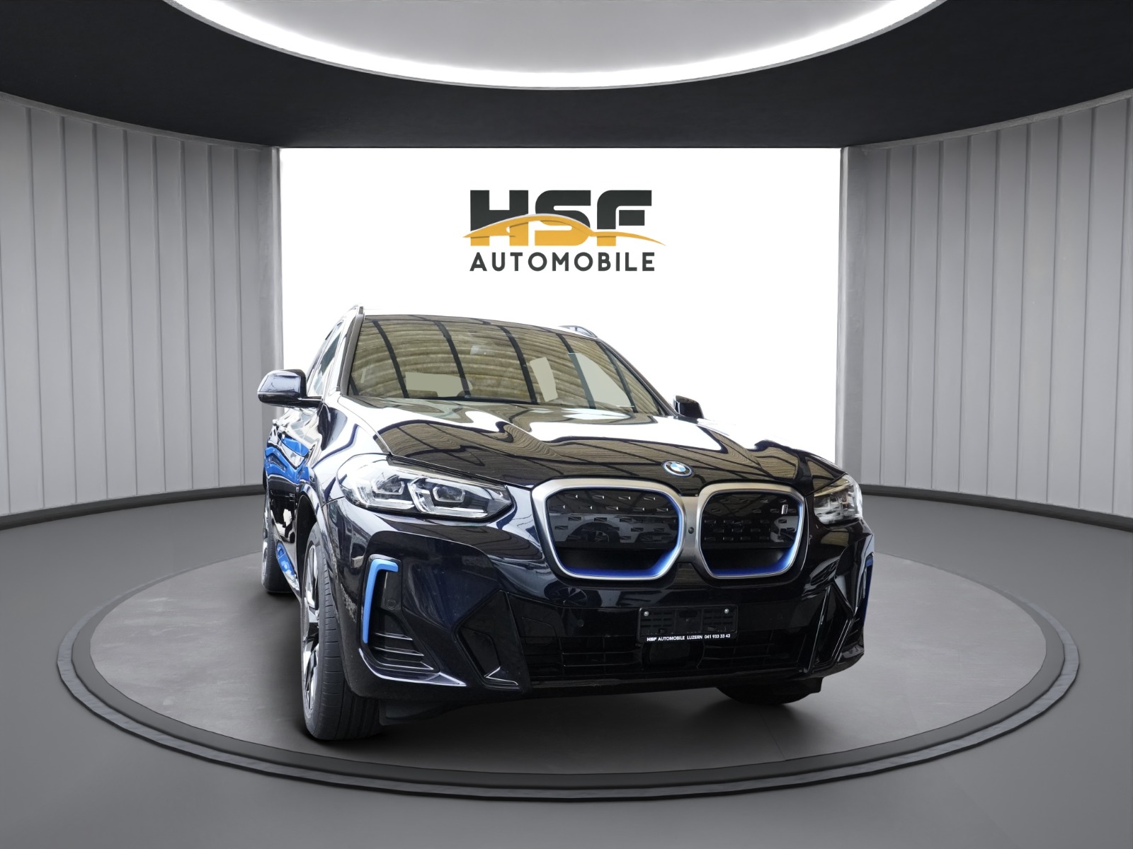 BMW iX3 Inspiring M-Paket *CH Fahrzeug & AHK*-image-0