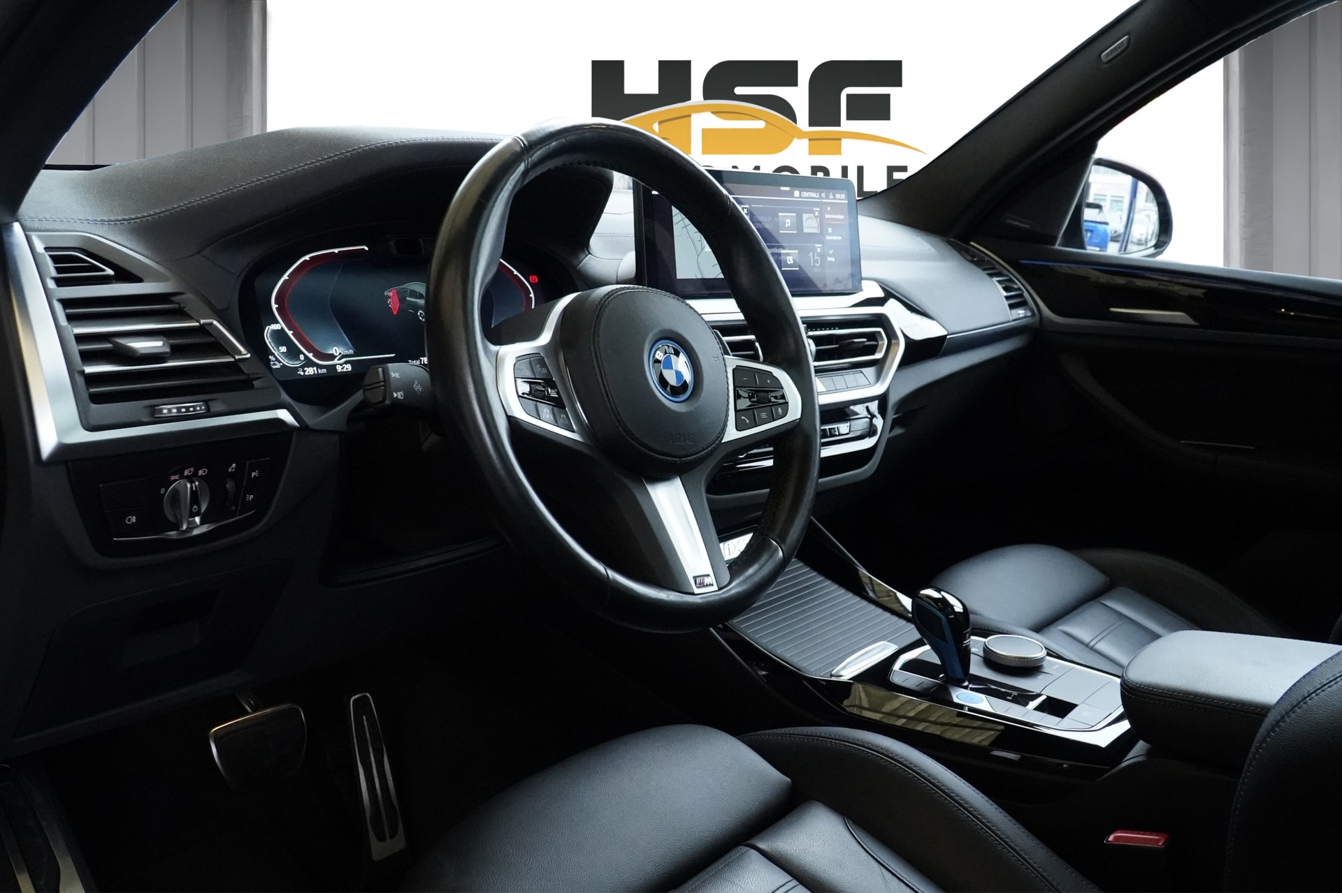 BMW iX3 Inspiring M-Paket *CH Fahrzeug & AHK*-image-9