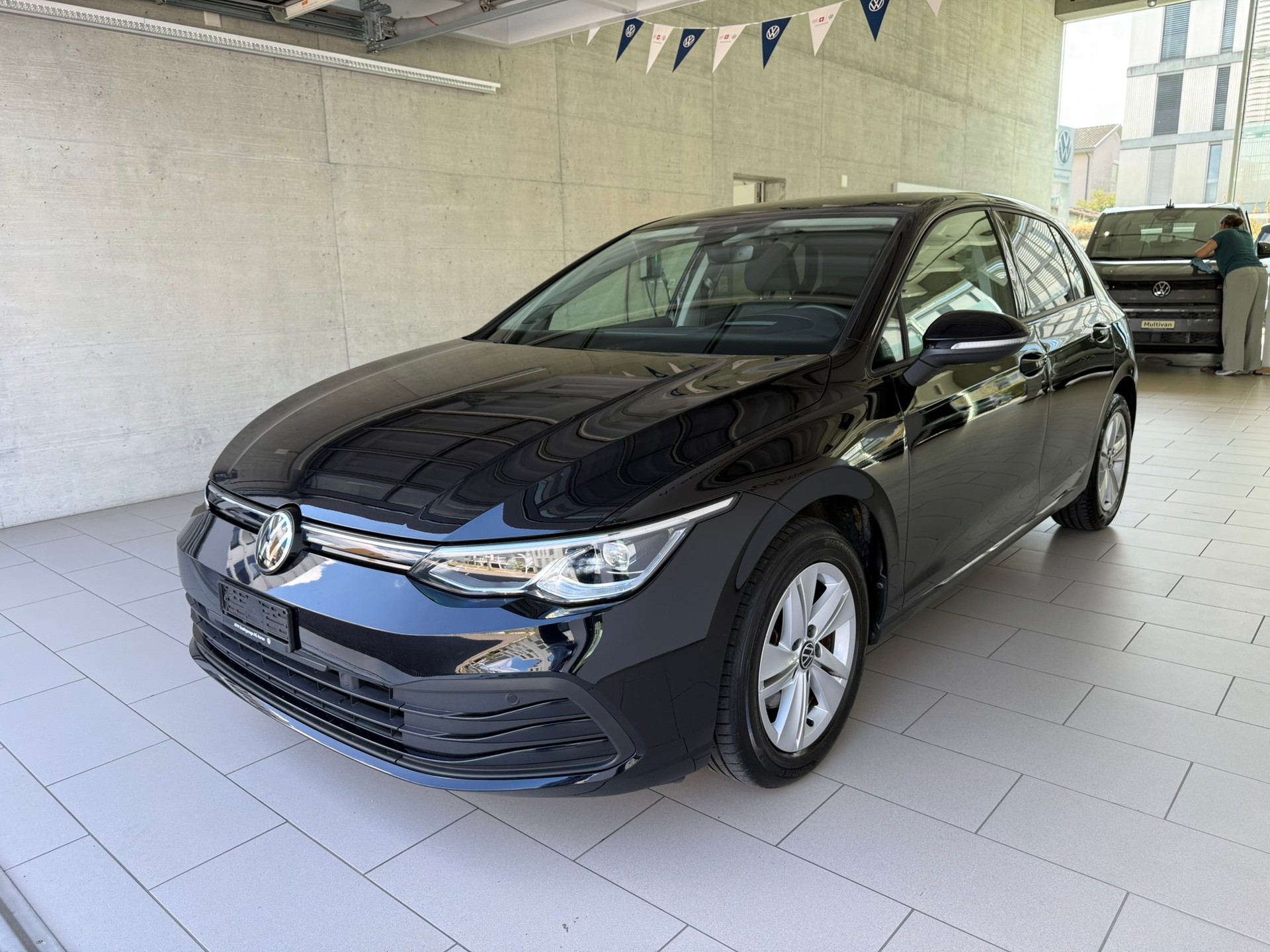 VW Golf 1.5 e TSI ACT Selection DSG-image-2