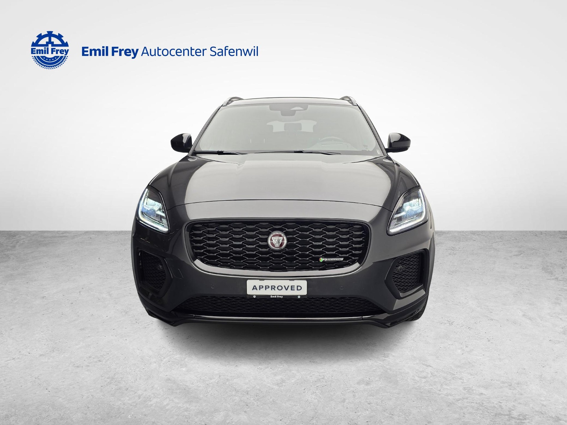JAGUAR E-Pace 2.0 D I4 200 R-Dynamic Black AWD-image-7