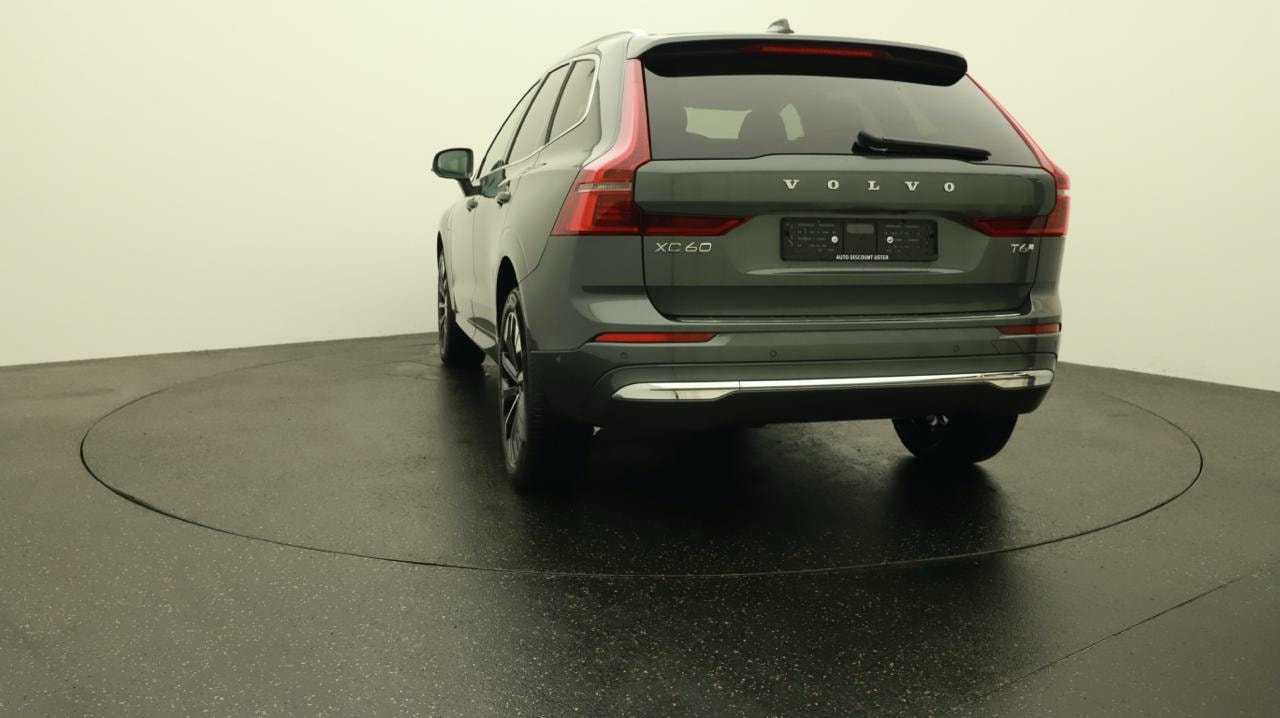 VOLVO XC60 T6 eAWD PluginHybrid Plus Bright Geartronic-image-3
