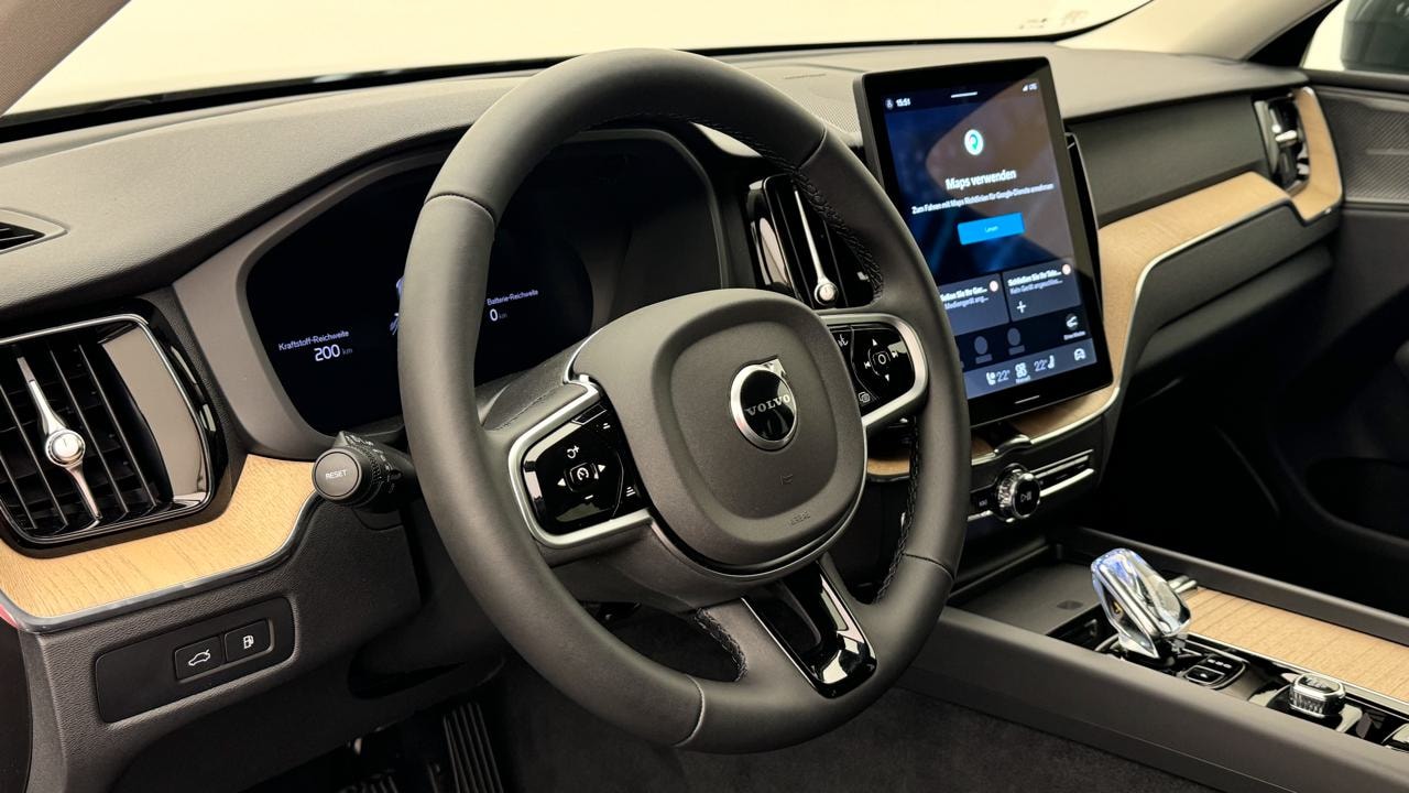 VOLVO XC60 T6 eAWD PluginHybrid Plus Bright Geartronic-image-6