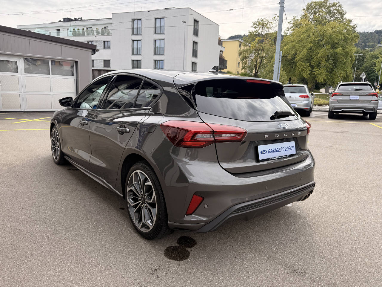 FORD Focus 1.0i EcoB Hybrid 155 ST-Line X-image-3