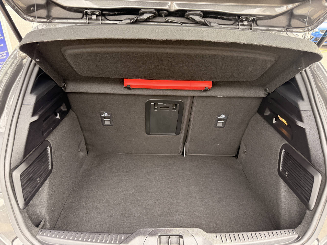 FORD Focus 1.0i EcoB Hybrid 155 ST-Line X-image-9