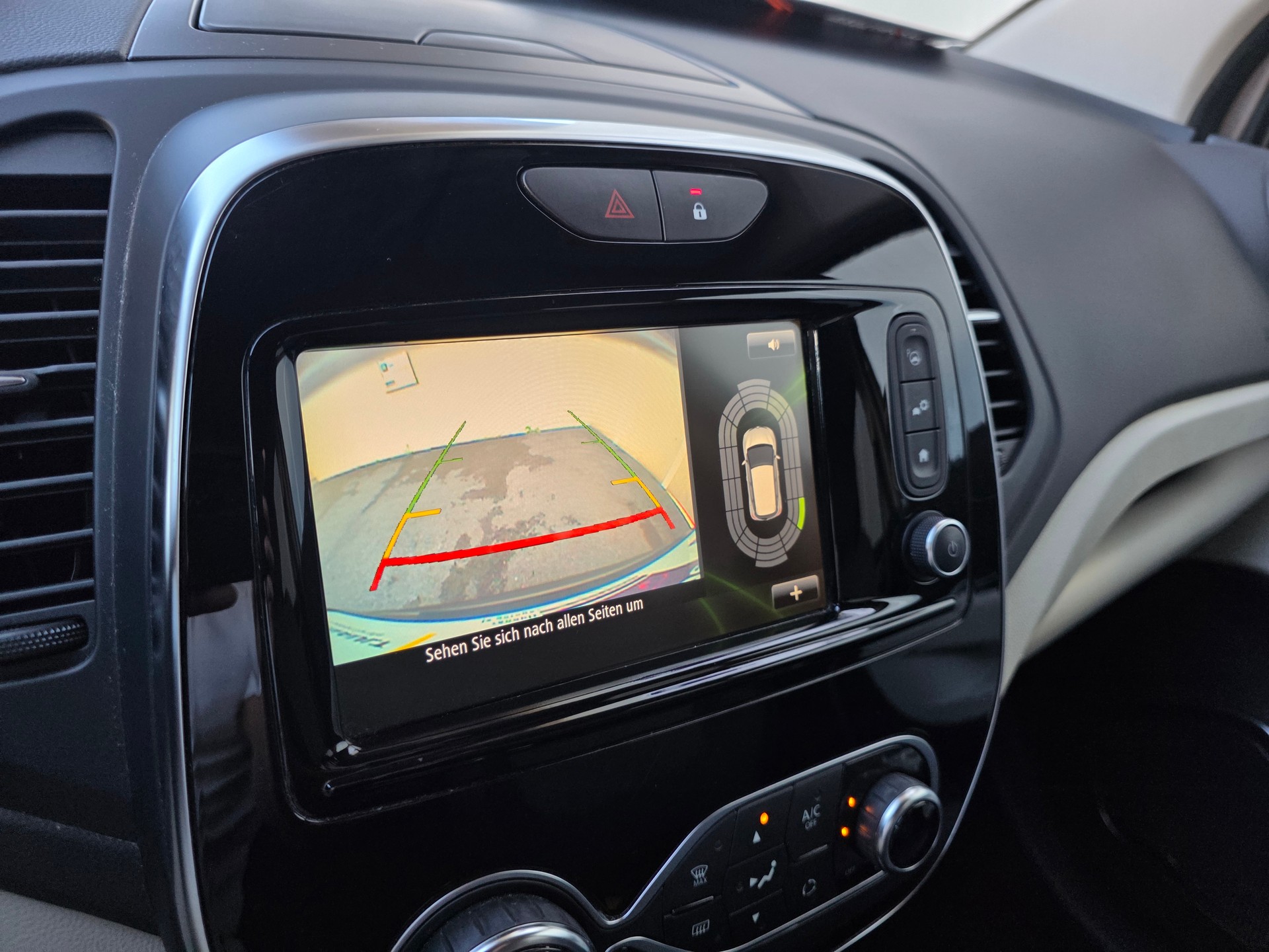 RENAULT Captur 1.5 dCi 90th Anniversary-image-8