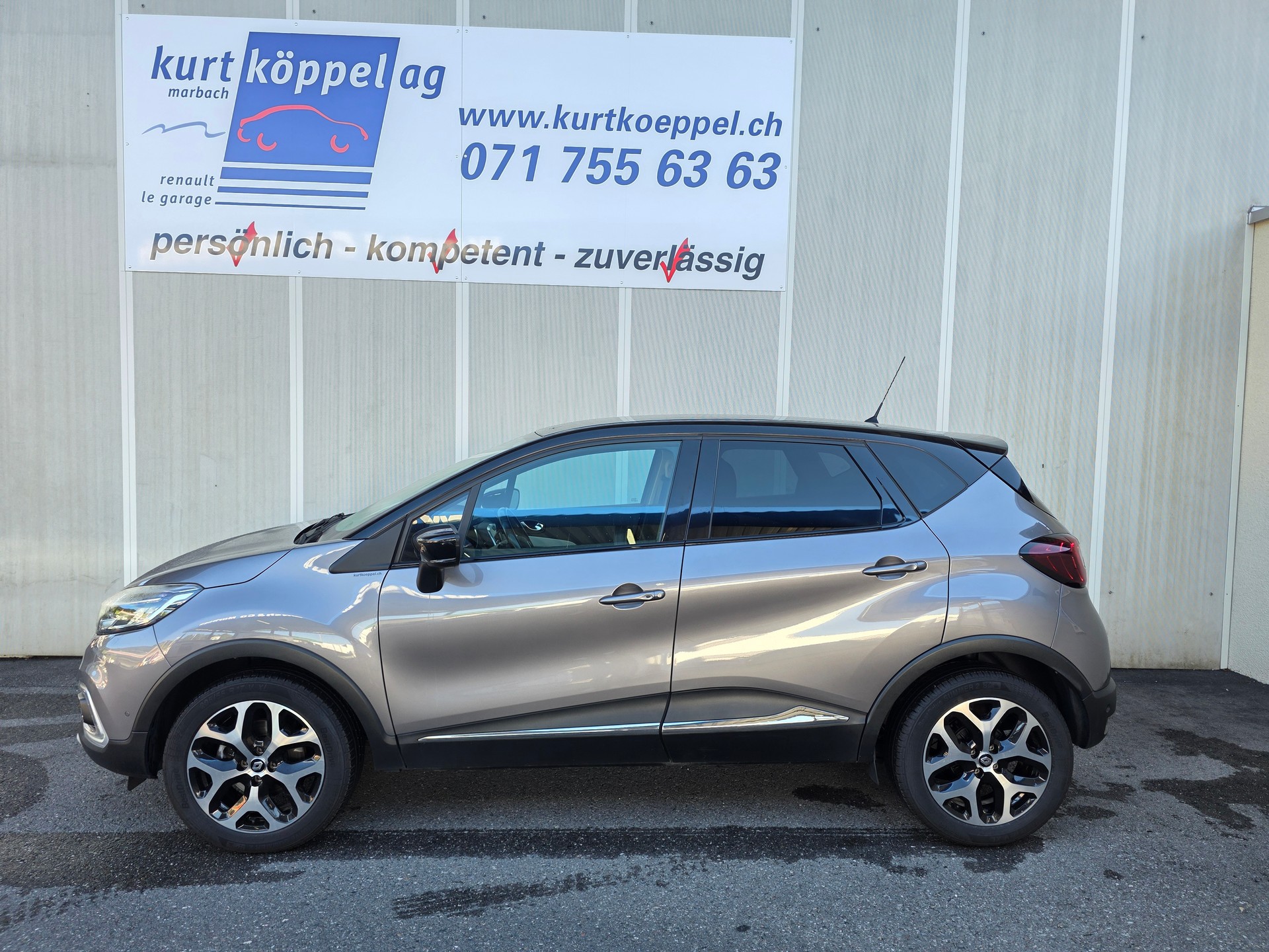 RENAULT Captur 1.5 dCi 90th Anniversary-image-0