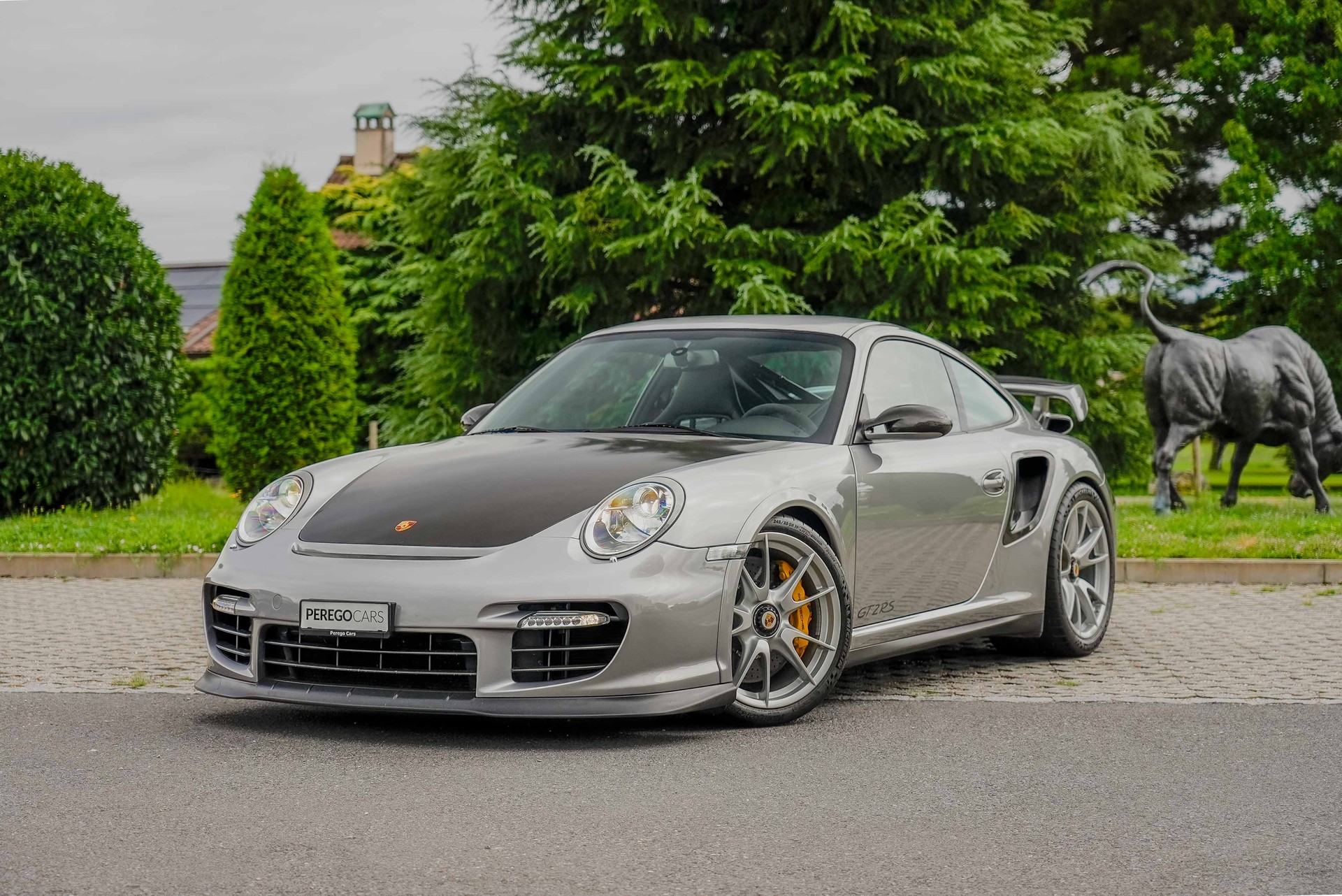 PORSCHE 911 GT2 RS-image-0