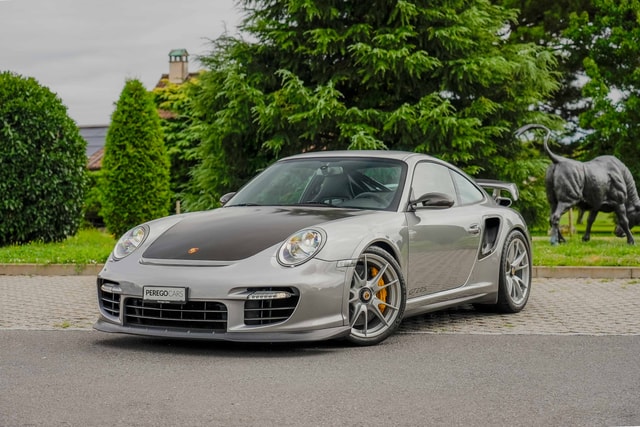 Porsche 911 GT2 RS