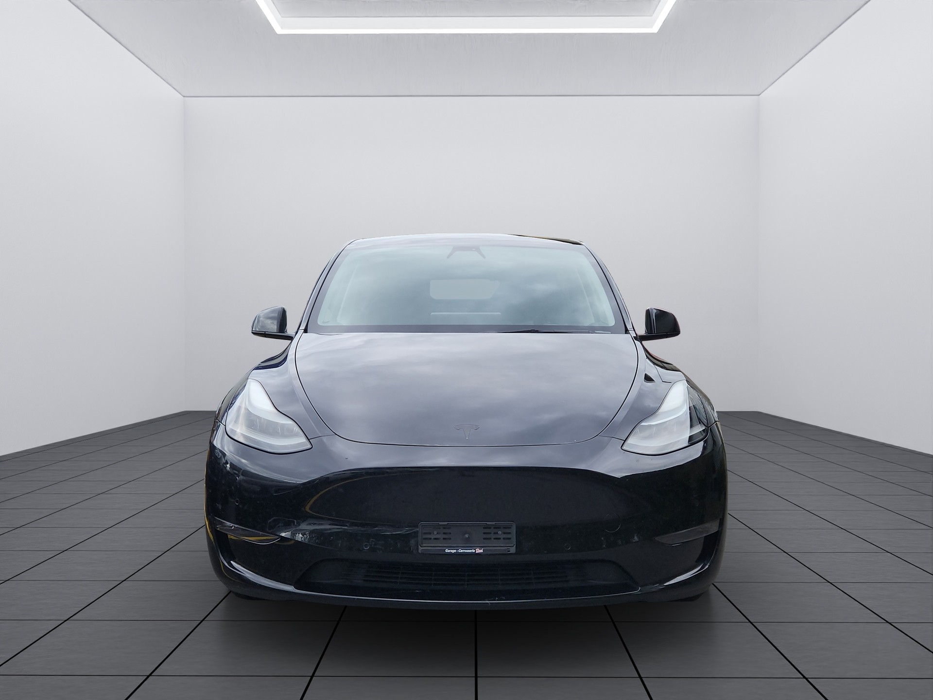 TESLA Model Y Long Range-image-1