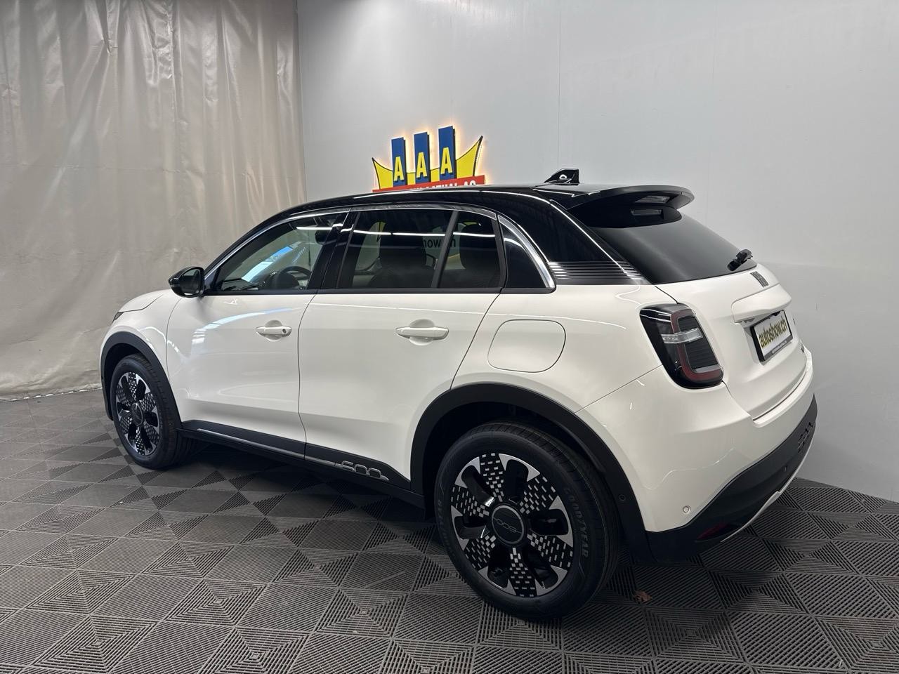 FIAT 600h MildHybrid La Prima-image-1