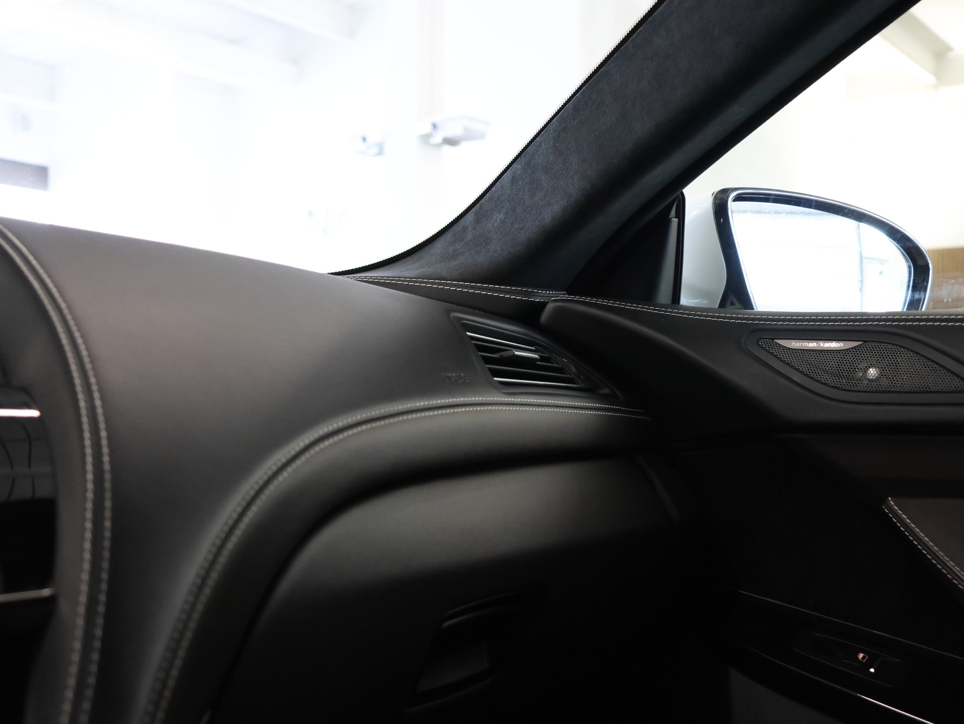 BMW M6 Gran Coupé Competition • INDIVIDUAL VOLL-LEDER •-image-34