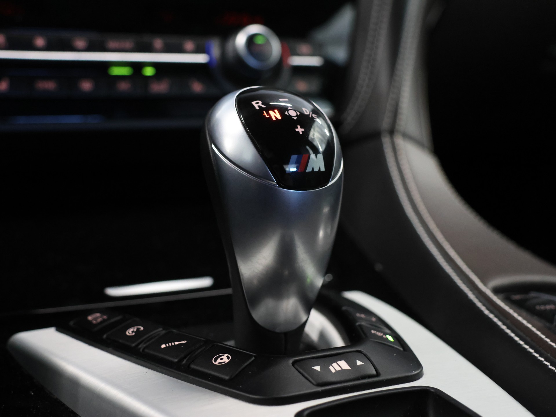 BMW M6 Gran Coupé Competition • INDIVIDUAL VOLL-LEDER •-image-31