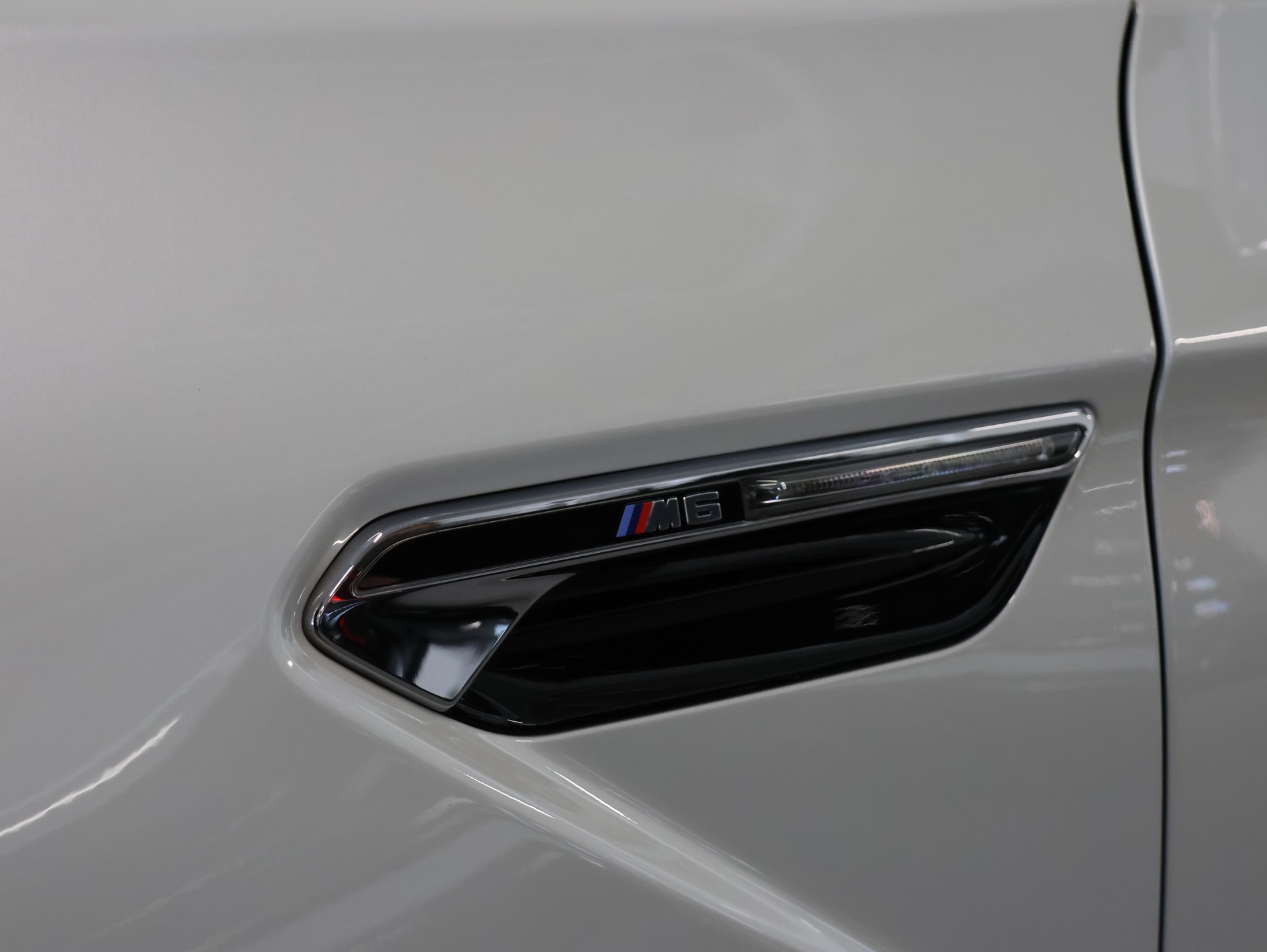 BMW M6 Gran Coupé Competition • INDIVIDUAL VOLL-LEDER •-image-14