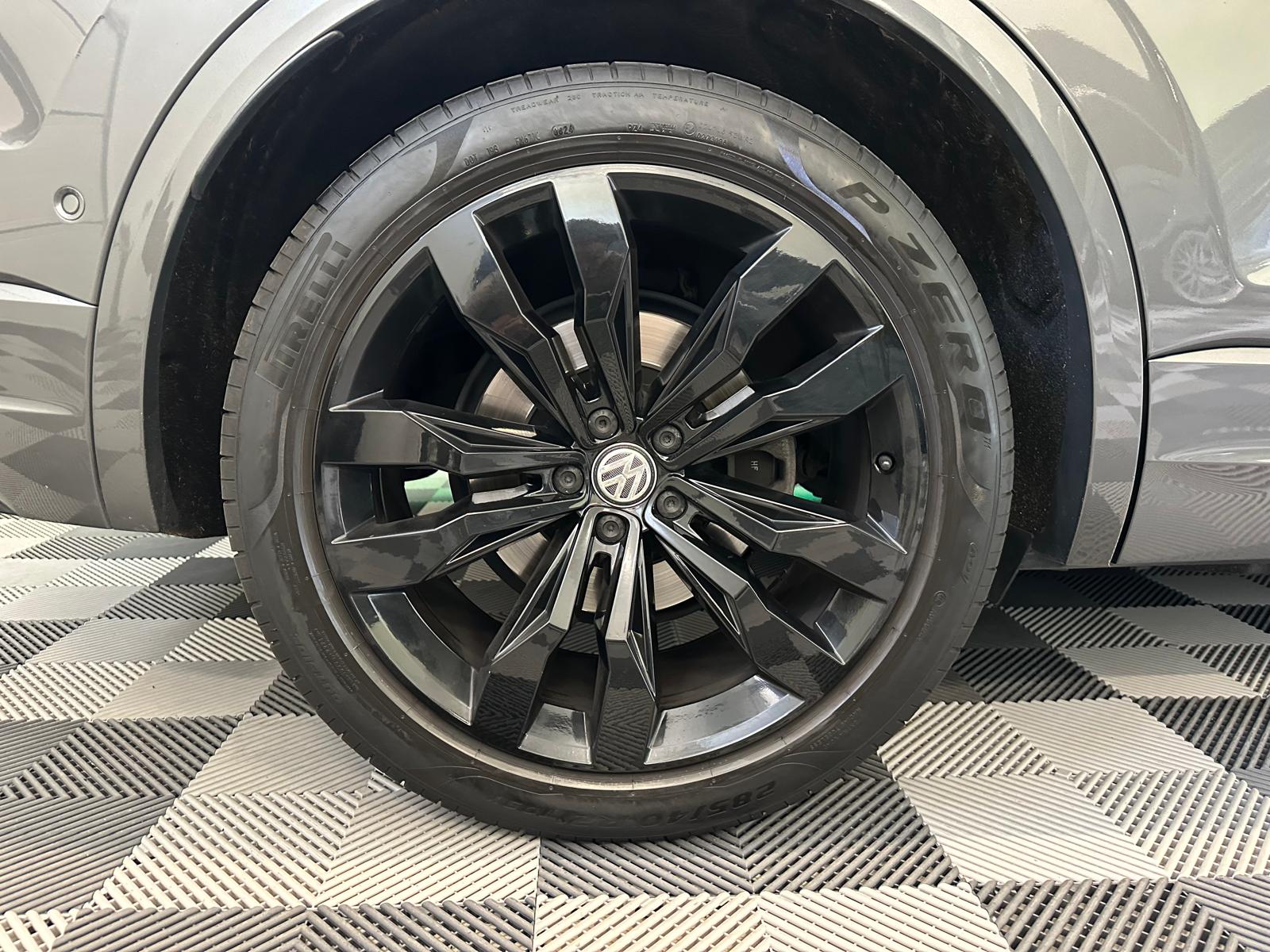 VW Touareg 3.0 TDI R Line Tiptronic *Attelage électrique *Carplay *2 jeux de roues-image-30