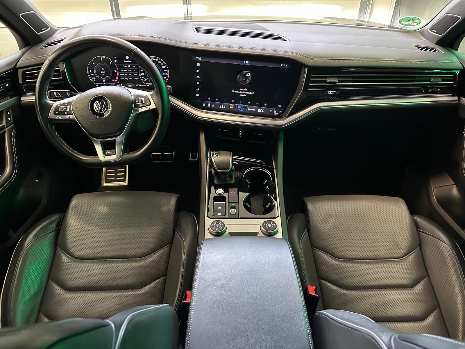 VW Touareg 3.0 TDI R Line Tiptronic *Attelage électrique *Carplay *2 jeux de roues-image-14
