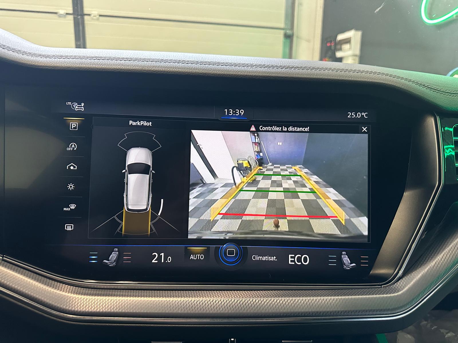 VW Touareg 3.0 TDI R Line Tiptronic *Attelage électrique *Carplay *2 jeux de roues-image-22