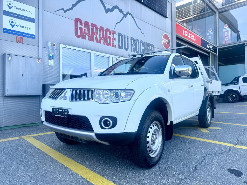 MITSUBISHI L 200 4x4 D-Cab pick-up 2.5 DID HP 178 4x4 Intense-image-2
