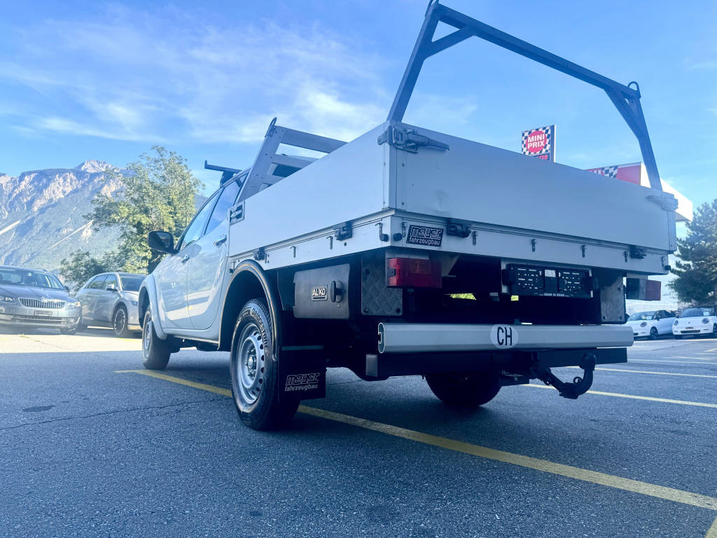 MITSUBISHI L 200 4x4 D-Cab pick-up 2.5 DID HP 178 4x4 Intense-image-4